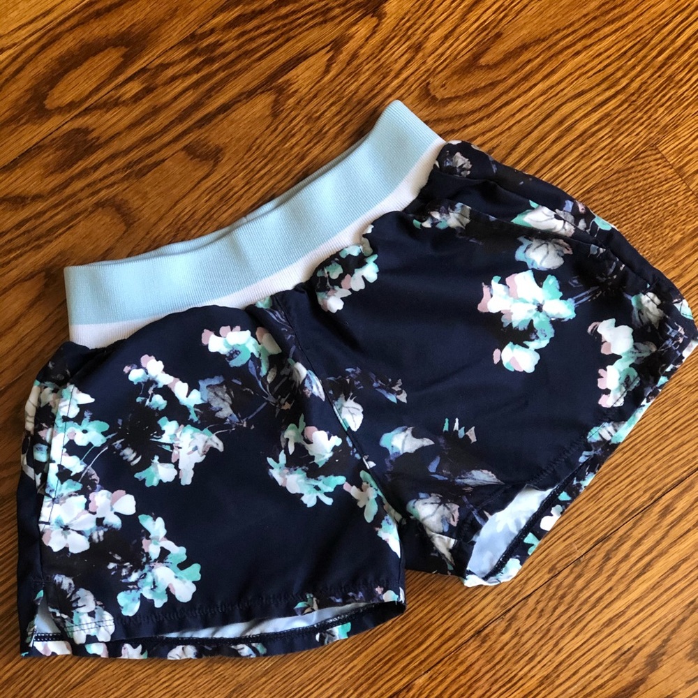 Zella Girls  Navy Blue Floral Print Shorts XS(5/6)